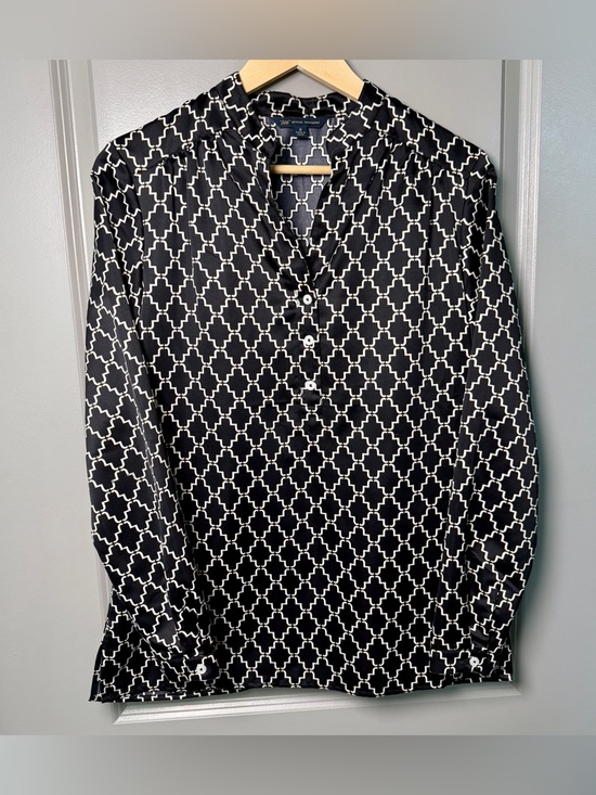 Brooks Brothers Tops - Brooks Brothers “346” Satin Geo Print Blouse Preppy | Black & White | Size 8